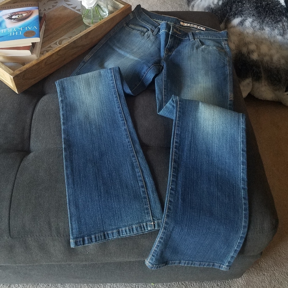 DKNY Bootcut Light Wash Vintage Jeans size 5